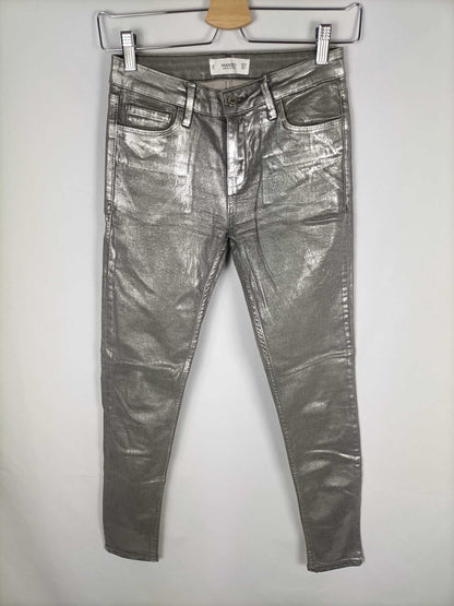 MANGO. Pantalón plateado T.34