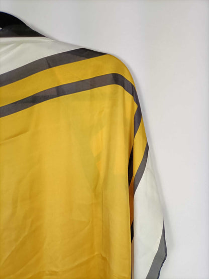 STRADIVARIUS. Pañuelo mostaza