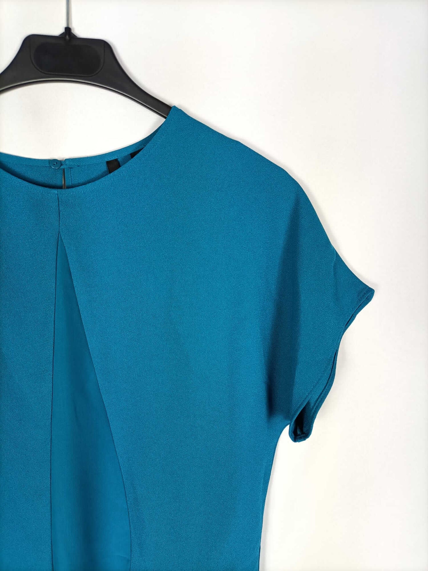 MANGO.Blusa azul klein fluida T.xs