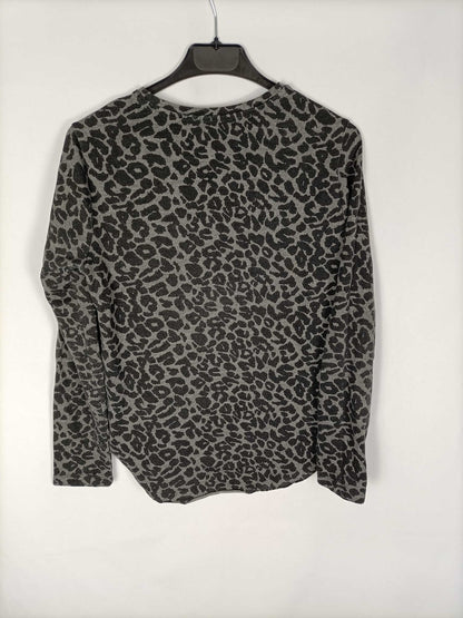 PULL&amp;BEAR. Animal print T-shirt/sweatshirt