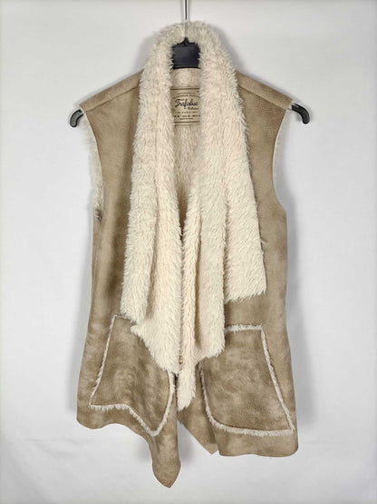 ZARA. Double texture vest Tm