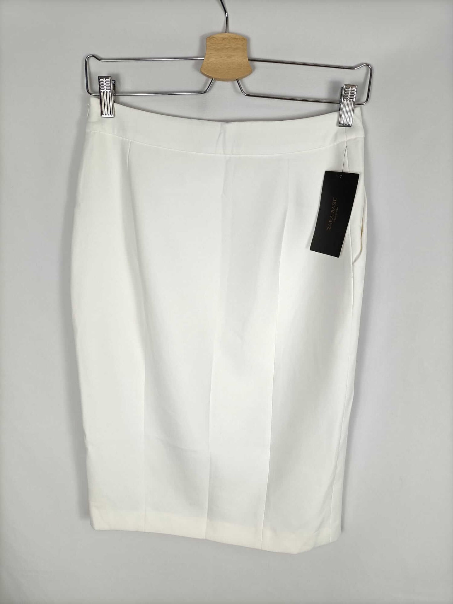 ZARA. Falda cruzada blanca T.s