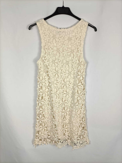 PULL&BEAR. Vestido beige encaje T.m