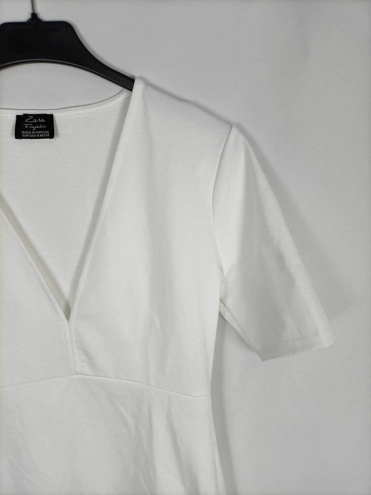ZARA. Vestido blanco elastico T.m