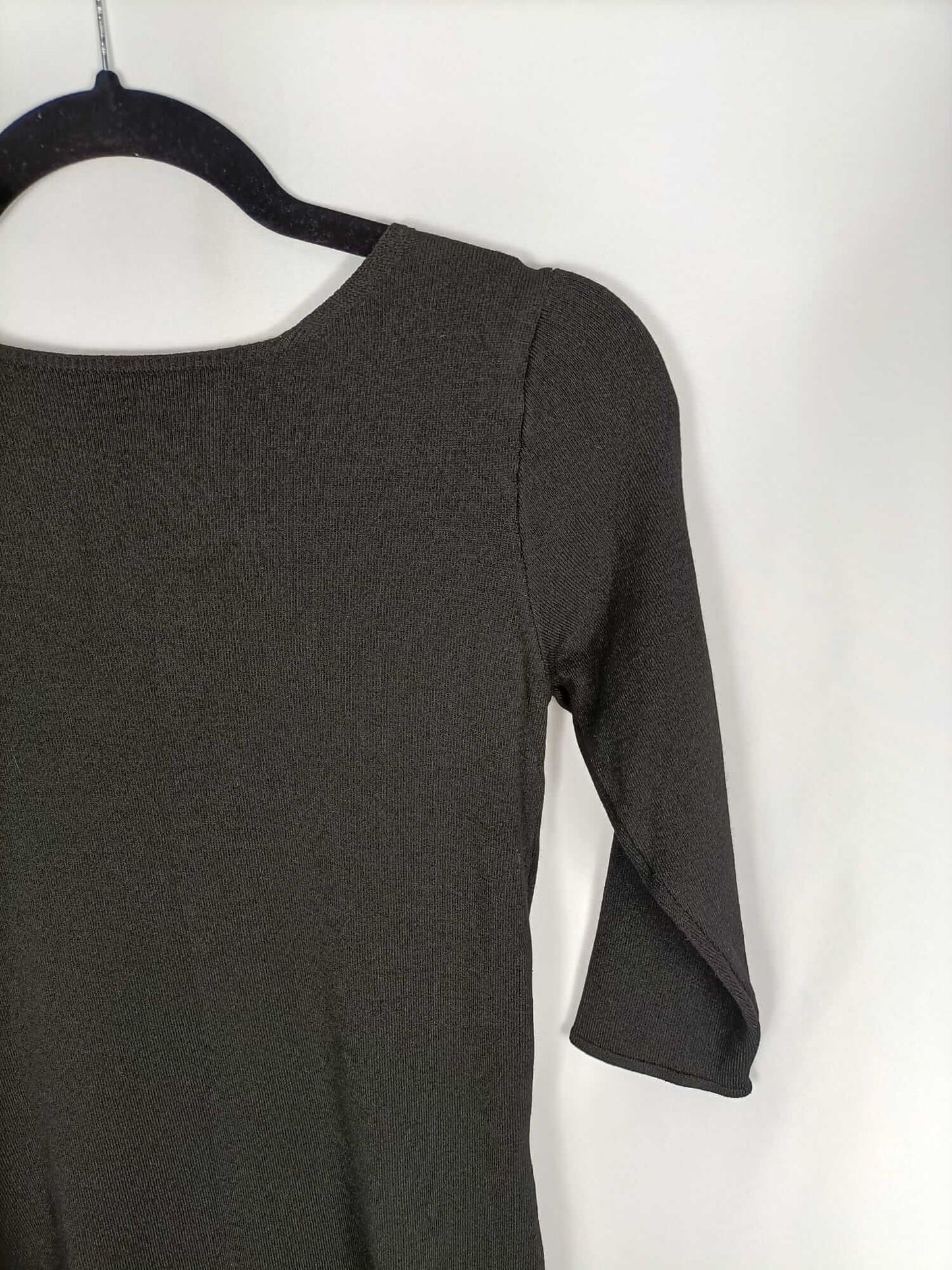 OTRAS. Vestido negro punto tu (xs/s)