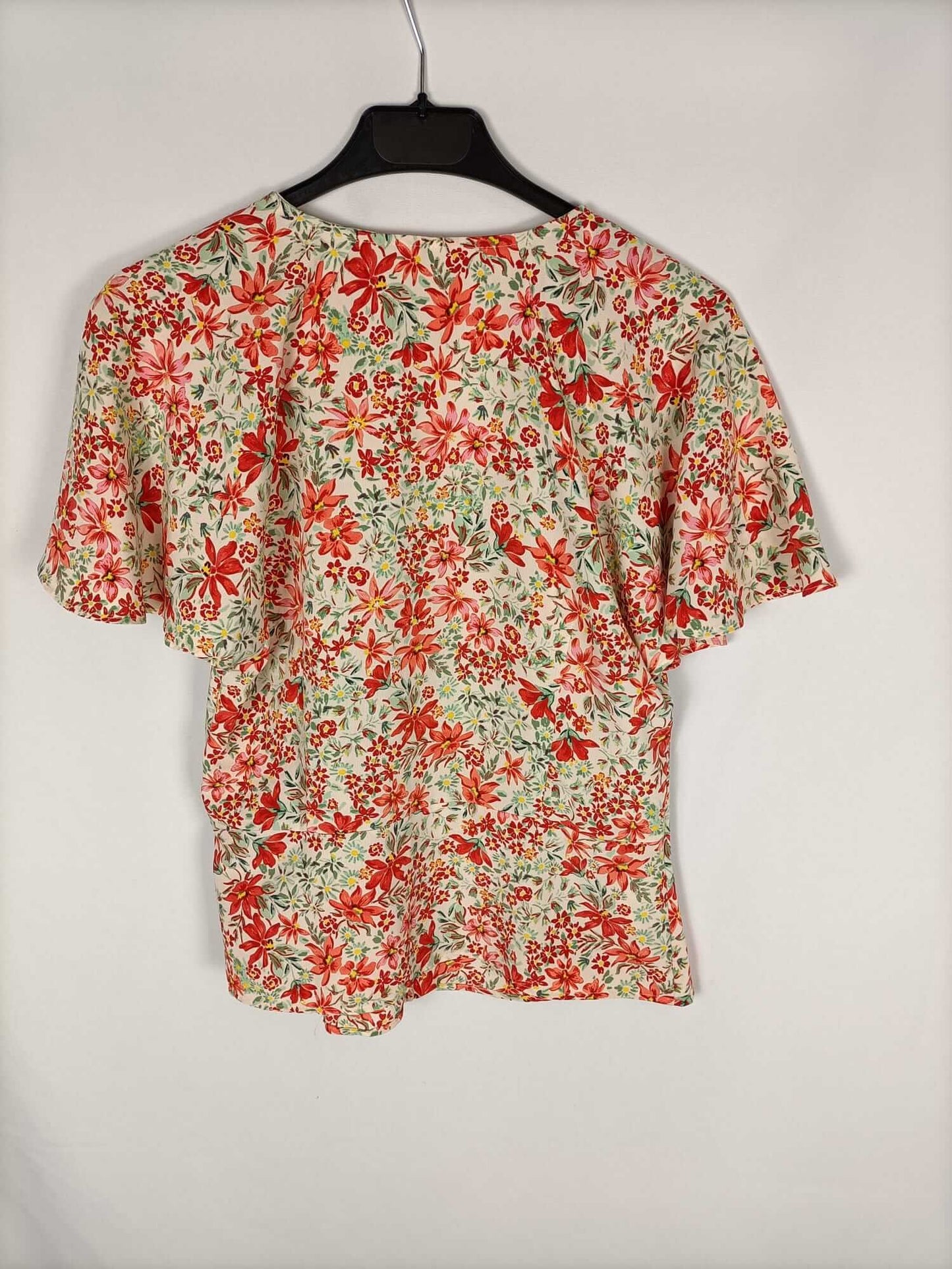 MANGO. Blusa beige flores T.m