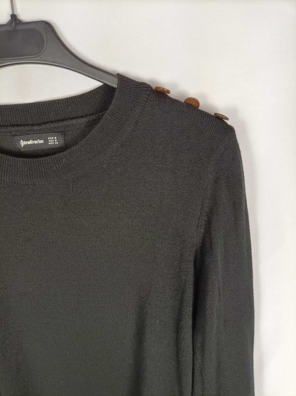 STRADIVARIUS. Basic black sweater TM