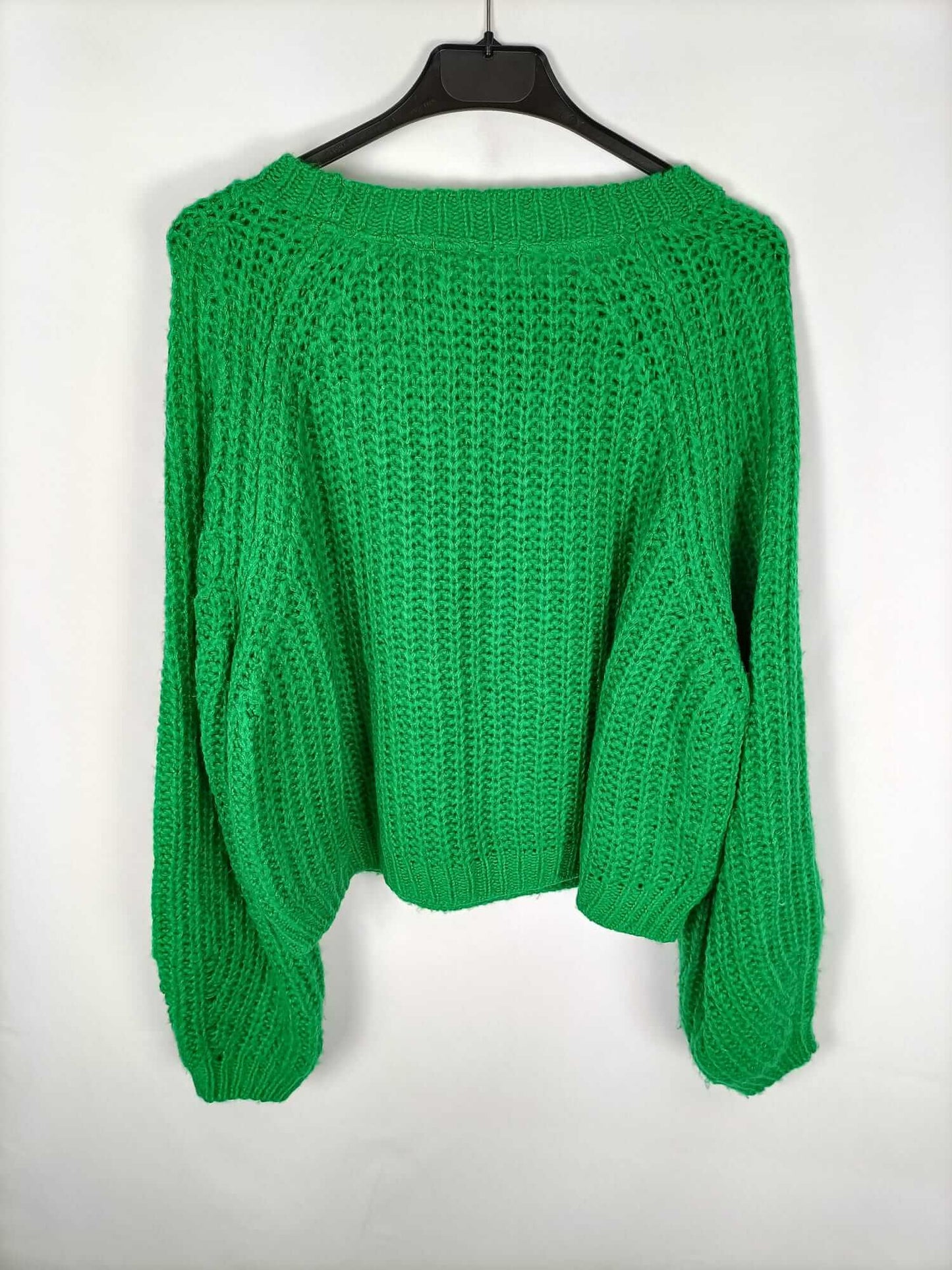 STRADIVARIUS. Green knitted sweater Tm