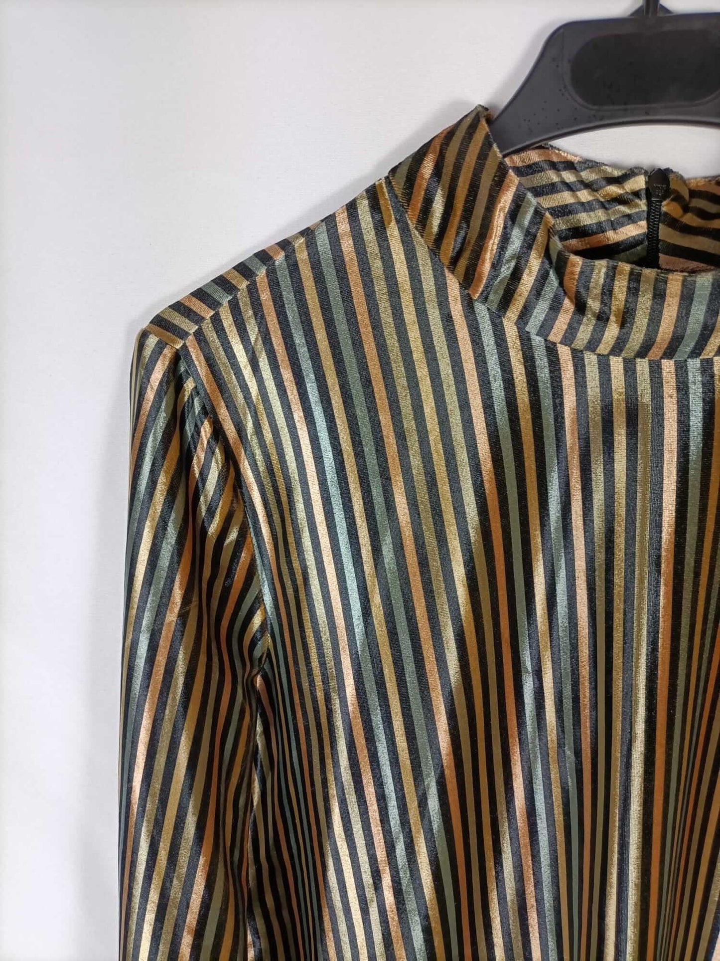 ZARA. Top terciopelo rayas T.m