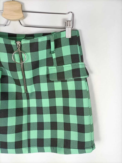 BERSHKA. Falda cuadros verde y negra T.m