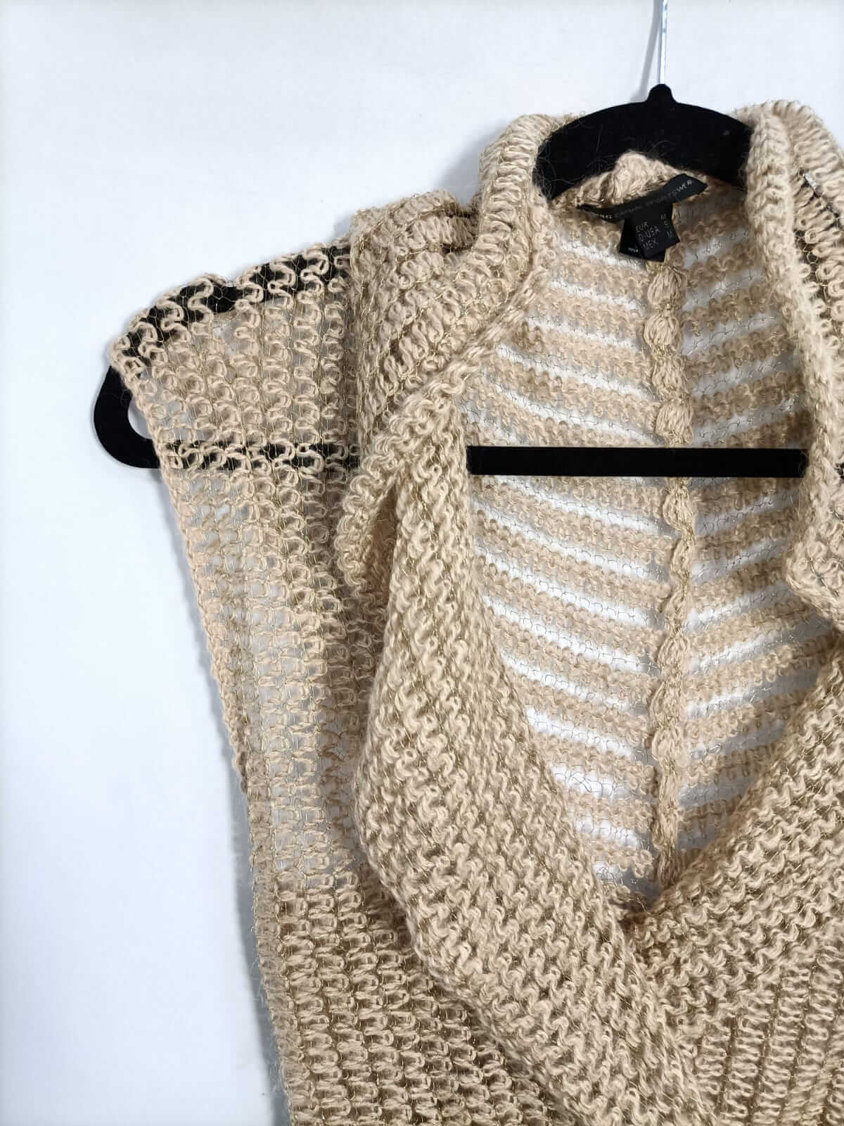 MANGO. Top punto beige T.m