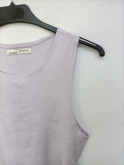 PULL&BEAR.Top lila canalé T.L