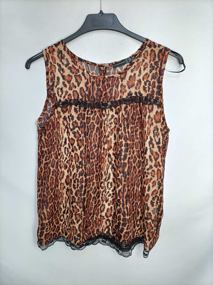 PRIMARK. Top animal print con encaje T.34