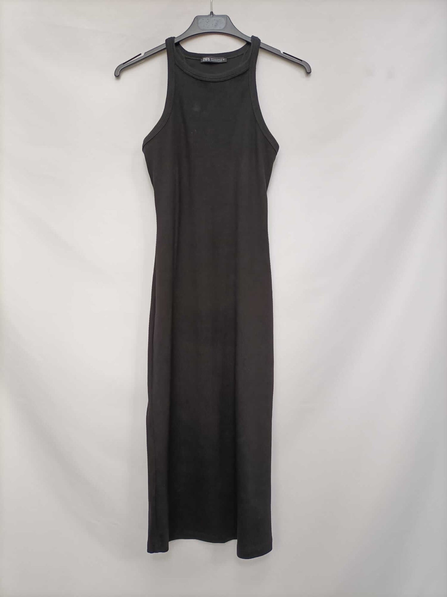 ZARA. Black fitted midi dress Tm
