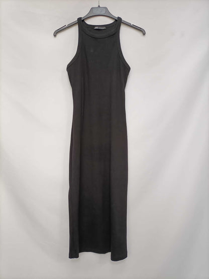 ZARA. Black fitted midi dress Tm