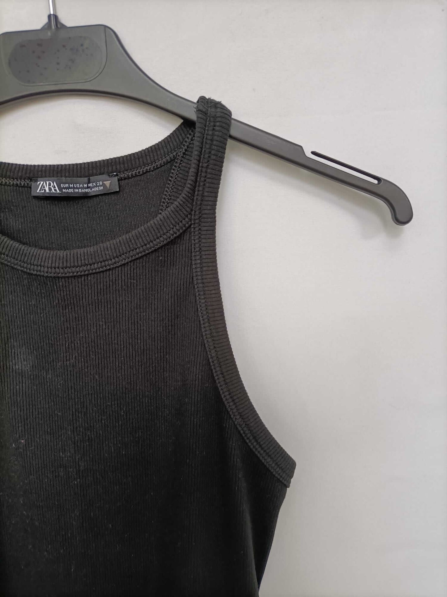 ZARA. Black fitted midi dress Tm