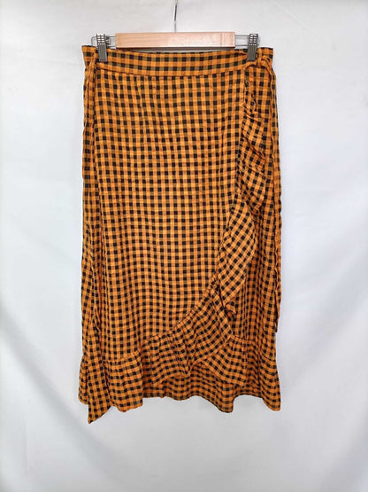 ZARA. Checkered midi skirt with ruffle Tm