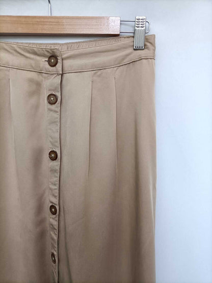 VILA.Falda larga beige abotonada T.34
