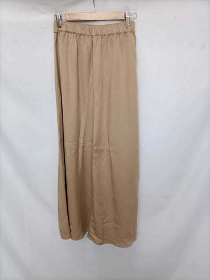 VILA.Falda larga beige abotonada T.34