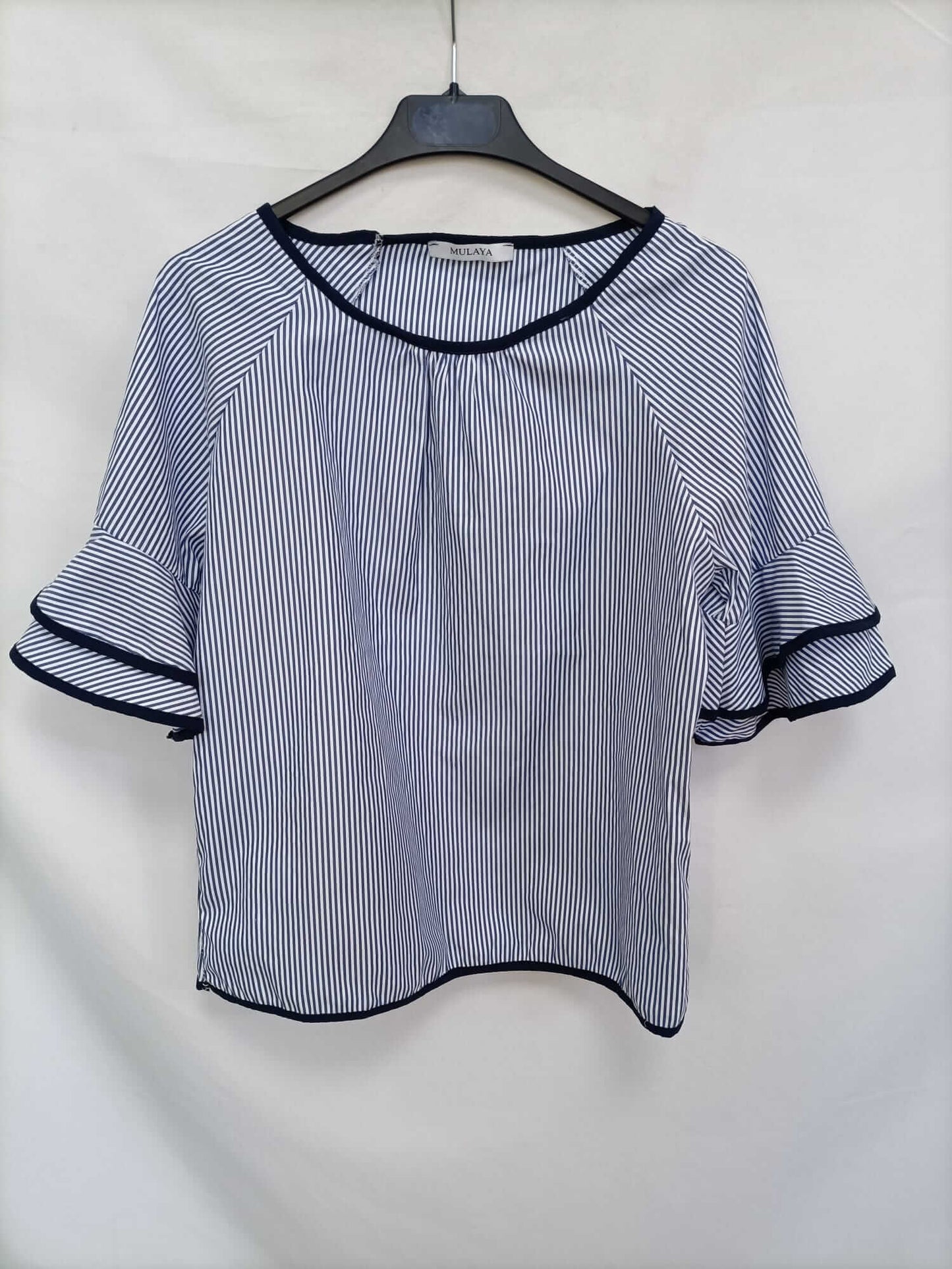 MULAYA. Blue and white striped blouse Ts