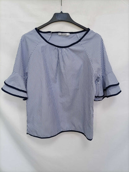 MULAYA. Blue and white striped blouse Ts