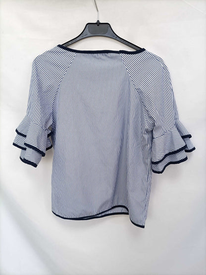 MULAYA. Blue and white striped blouse Ts