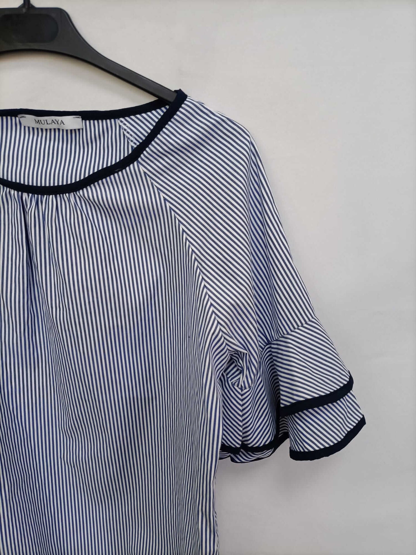MULAYA. Blue and white striped blouse Ts