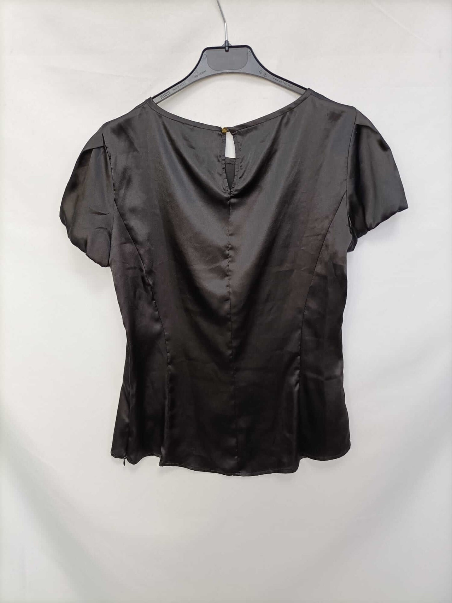 OTRAS. Blusa negra satinada Tu (s/m)