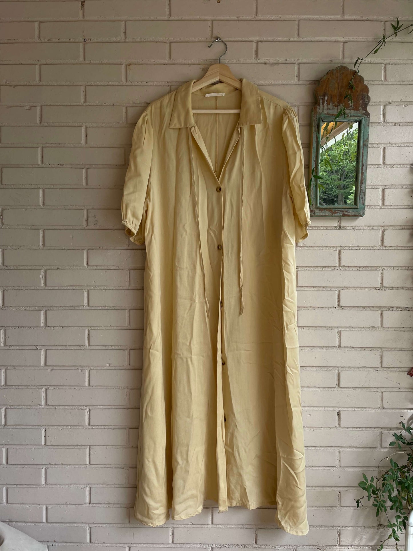 AMERICAN VINTAGE. Vestido largo amarillo oversized T.m/l