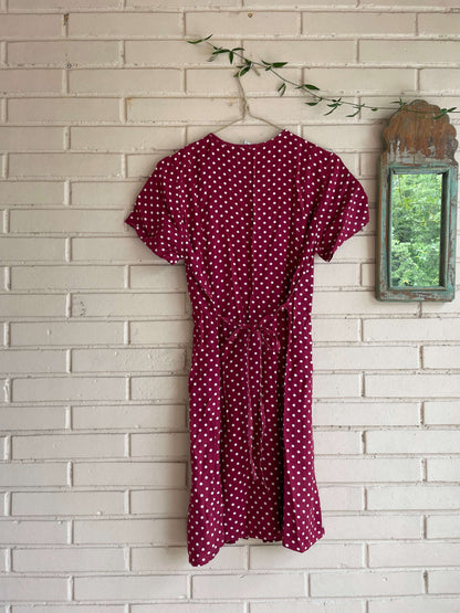 OTRAS. Vestido burdeos lunares T.40