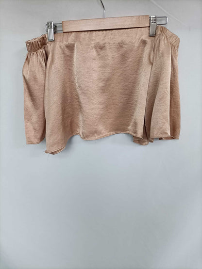 BERSHKA. Top rosa satinado T.m