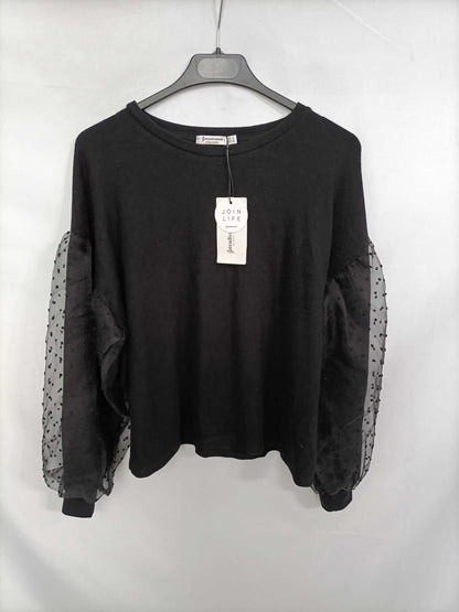 STRADIVARIUS. Ts plumeti sleeves sweater