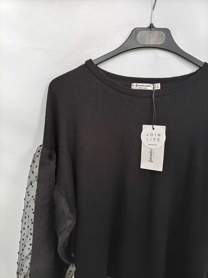 STRADIVARIUS. Ts plumeti sleeves sweater