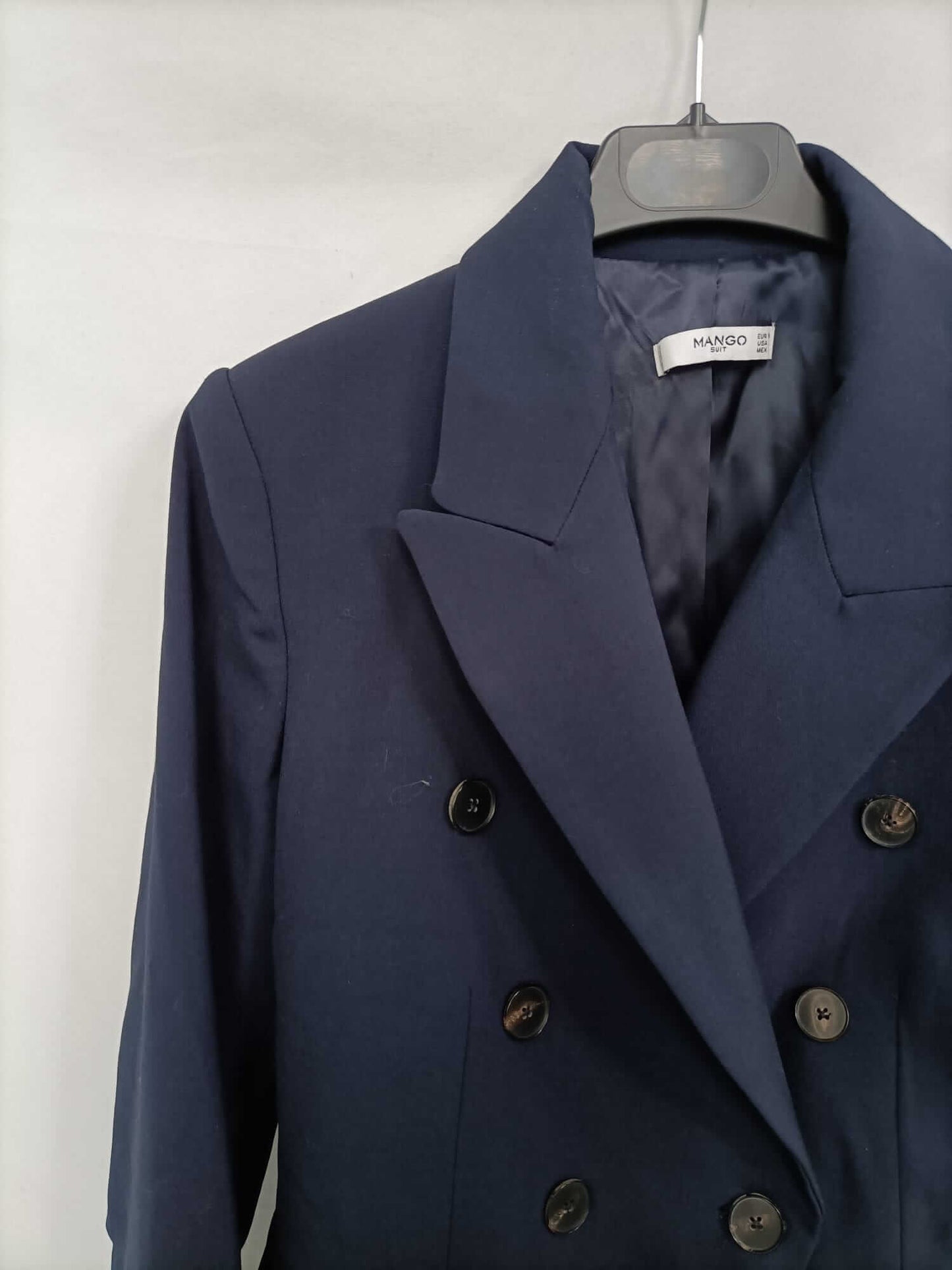 MANGO. Blue double-breasted blazer T.38
