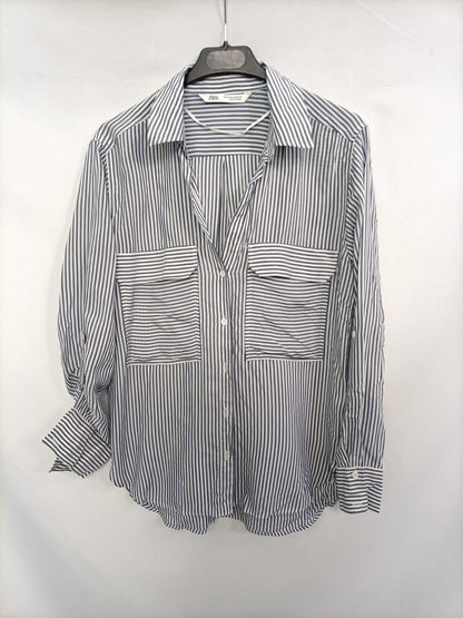 ZARA. Blusa fluida rayas T.xs