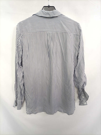 ZARA. Blusa fluida rayas T.xs