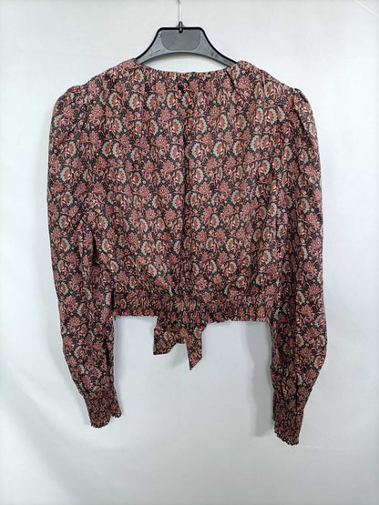 ZARA. Top negro flores T.s