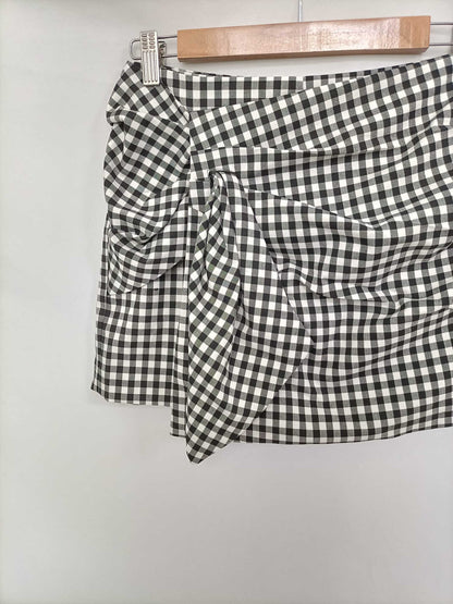 ZARA. Falda/pantalón cuadros T.s