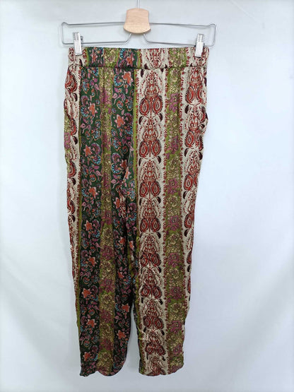 ZARA. Floral print trousers T.xs