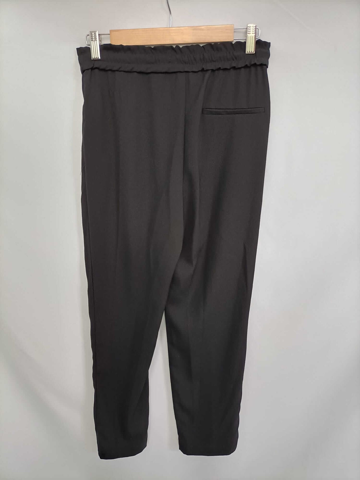 ZARA. Pantalón negro fluido T.xs