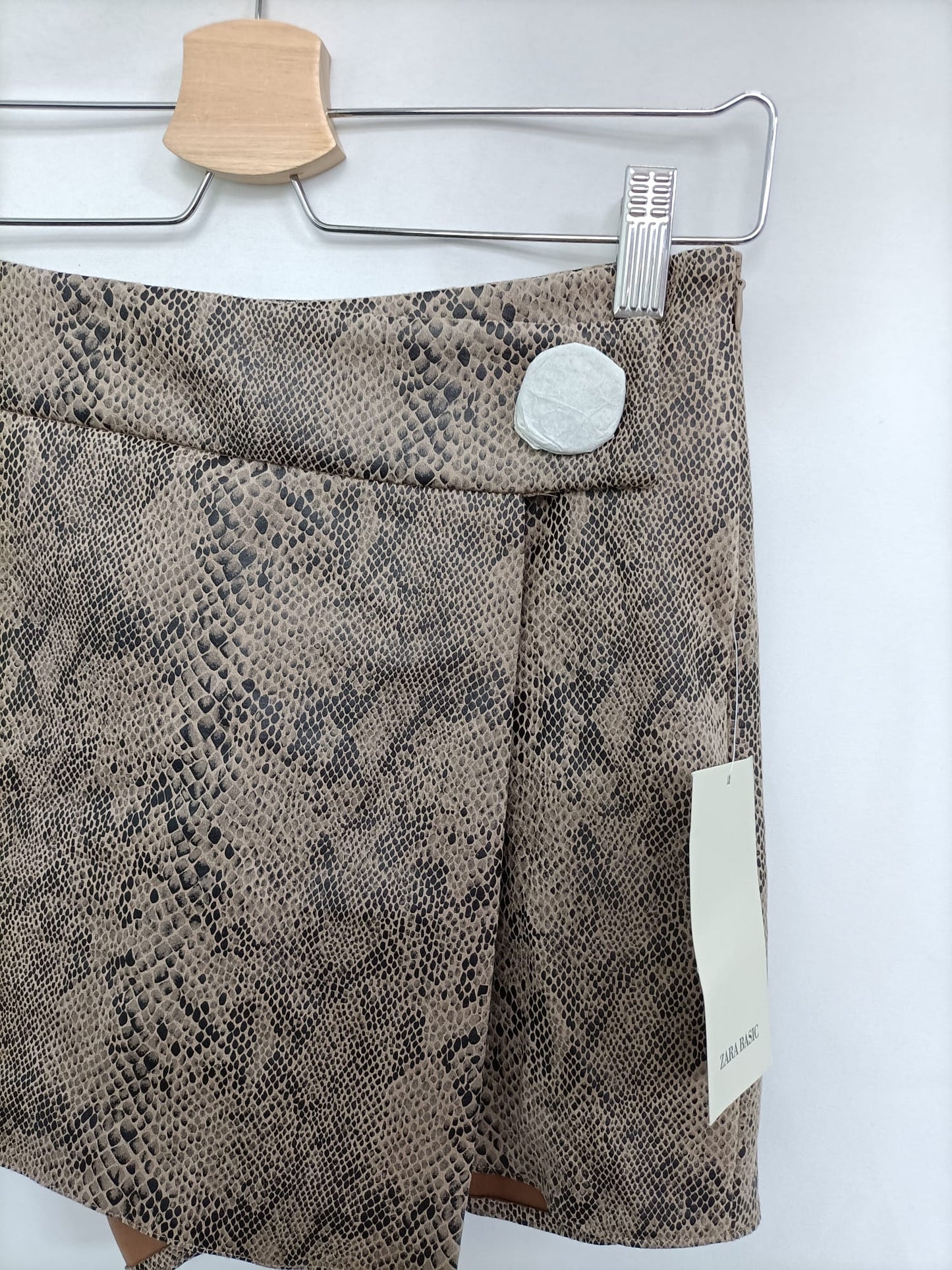 ZARA. Falda/pantalón animal print T.s