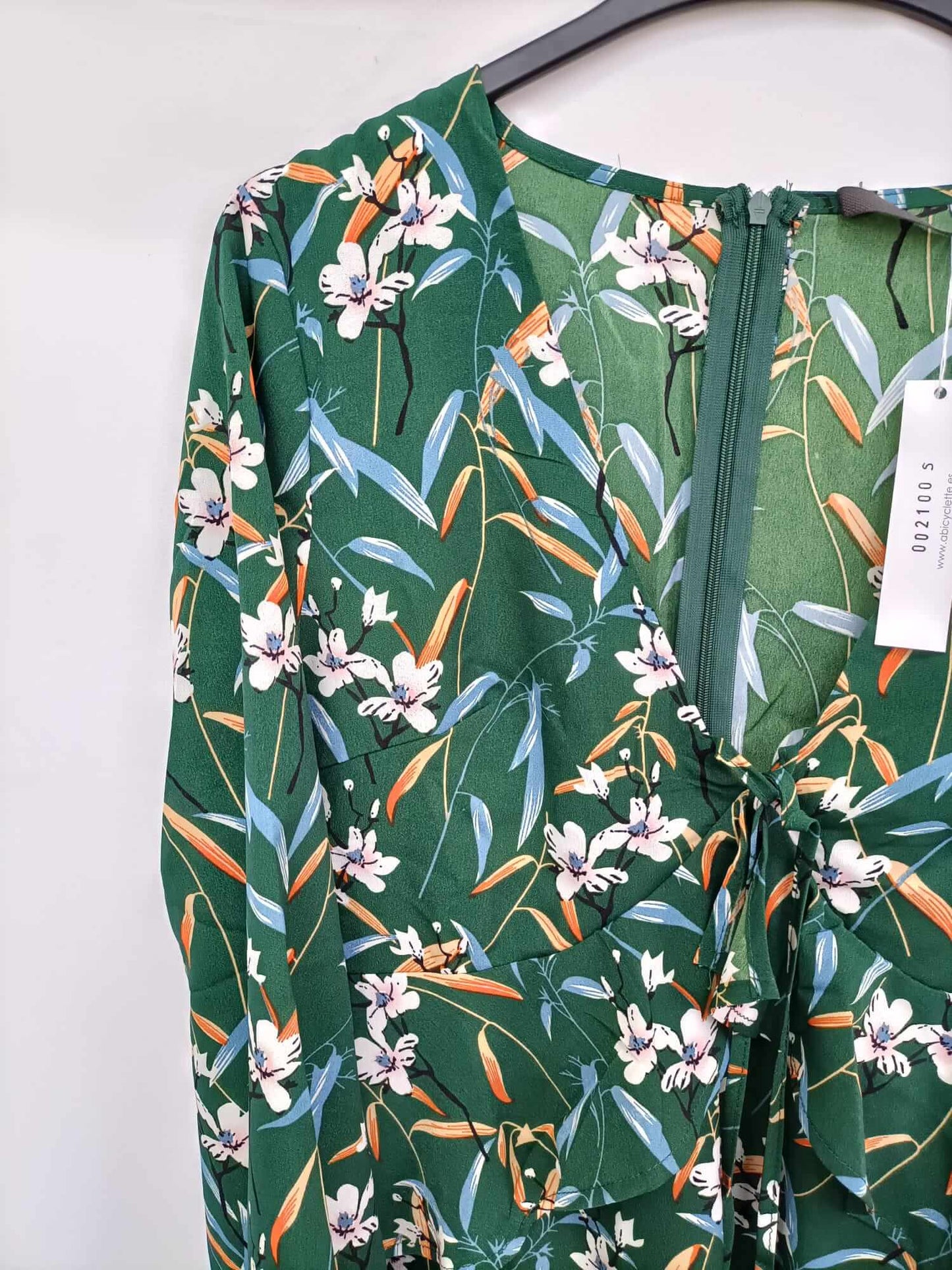 ABICYCLETTE. Vestido verde flores T.s