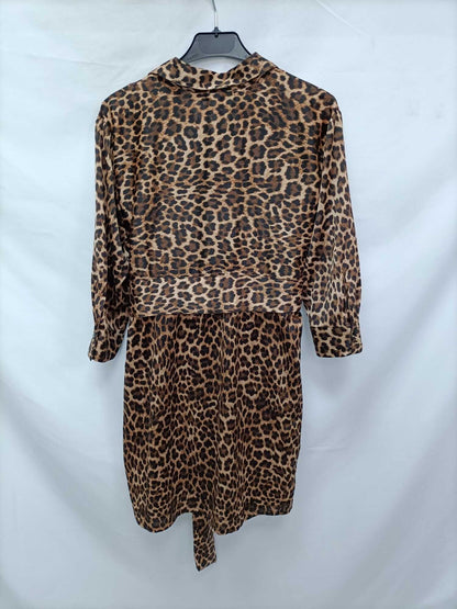ZARA.Vestido animal print corto lazada T.m