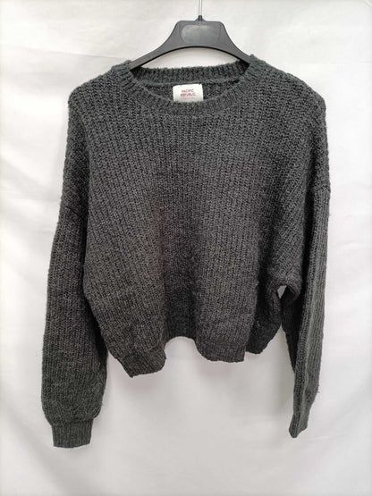 PULL&amp;BEAR. Short grey Tm sweater