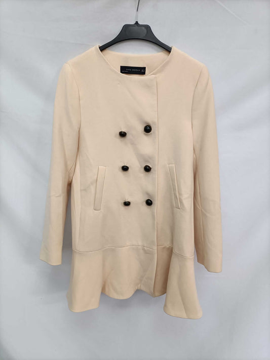 ZARA.Abrigo botones T.s