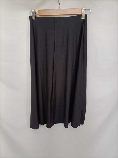 PULL&BEAR.Falda midi negra T.s