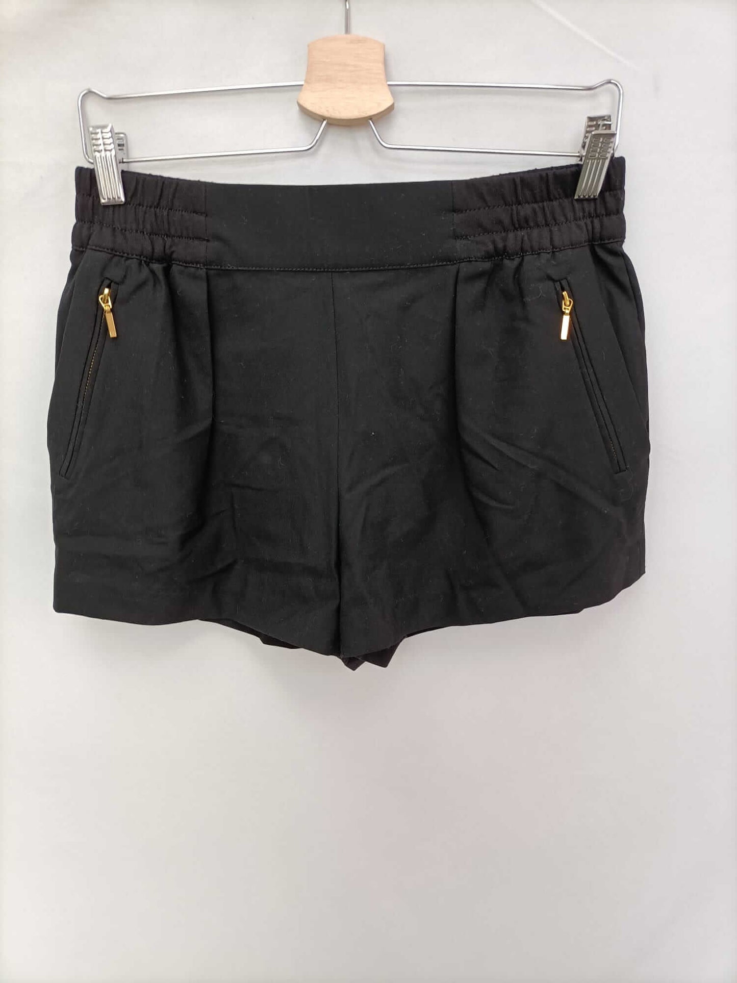 ZARA.Black shorts Tm
