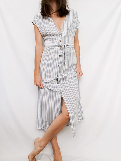 BERSHKA. Vestido midi rayas T.xs