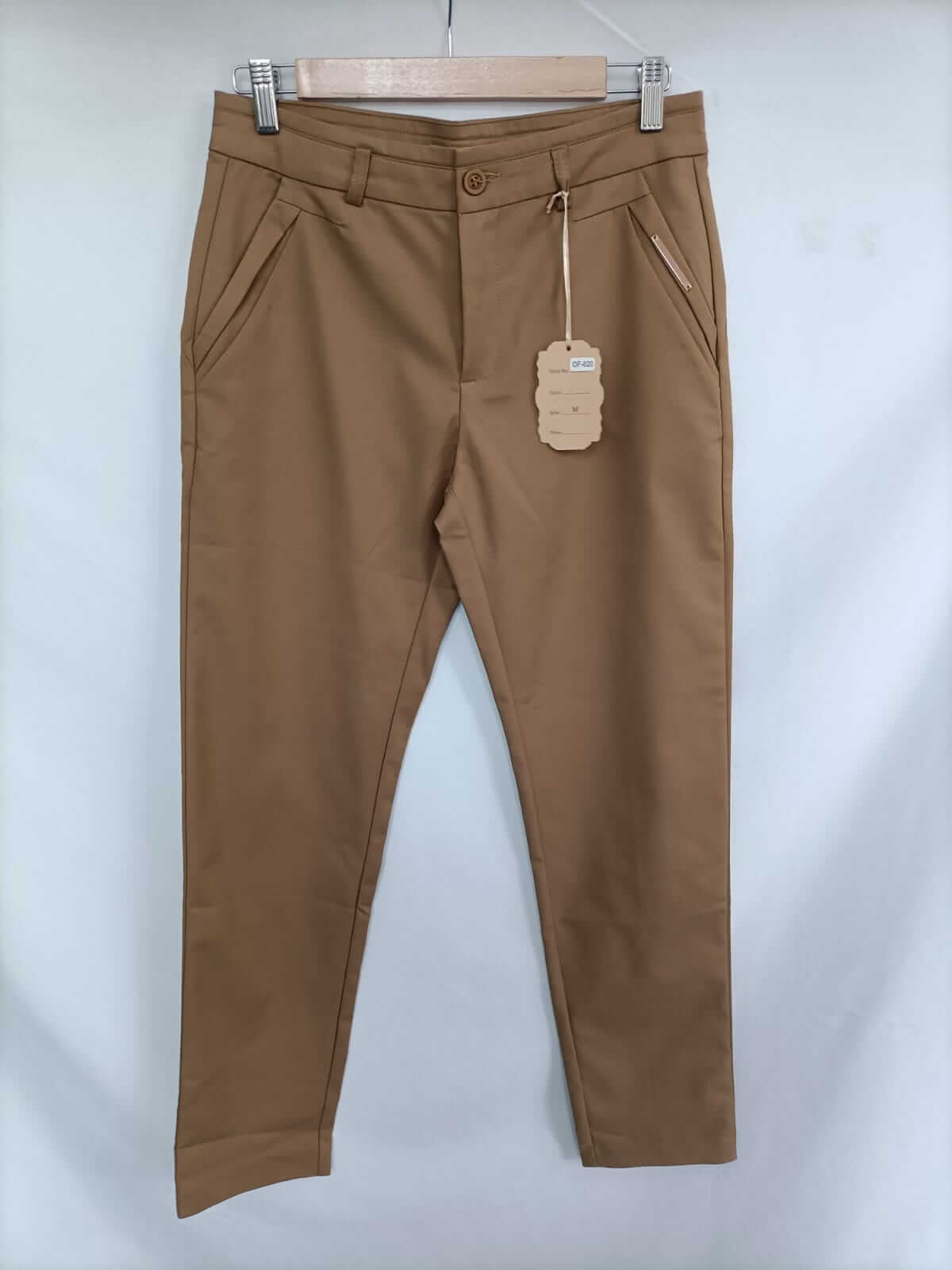OTRAS. Pantalón chino camel T.m