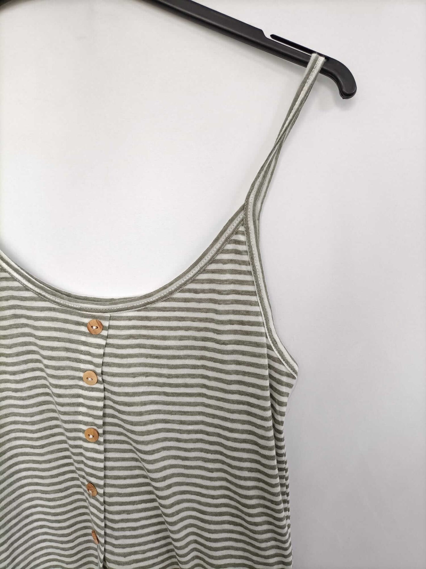 GREEN COAST. Top rayas y botones T.xs